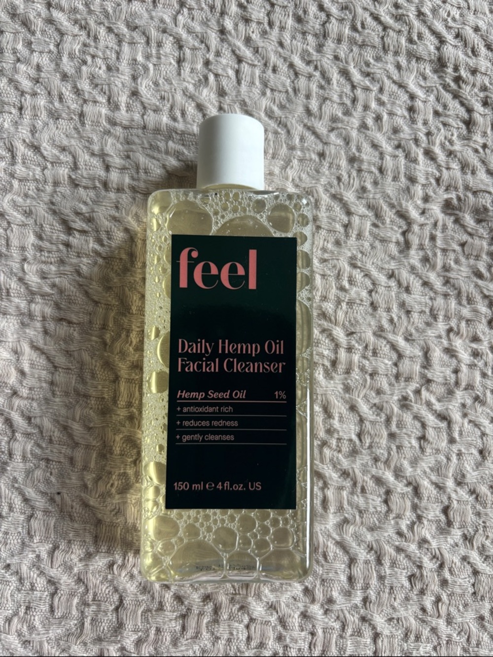 feel Daily Hemp Oil Facial Cleanser